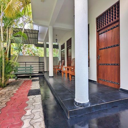Golden Pearl Safari Villa Udawalawe Exteriör bild